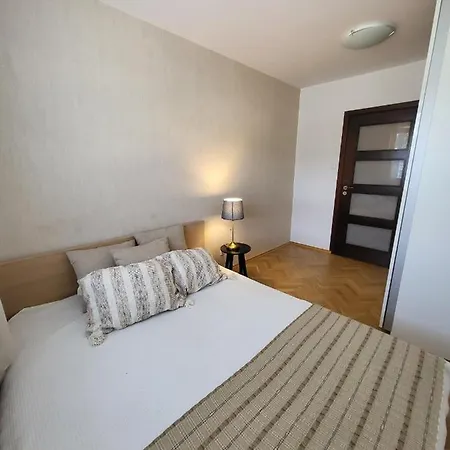 דירה Apartament גדינייה