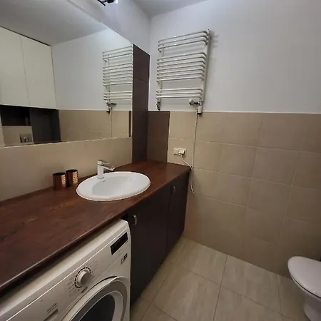 Apartament *